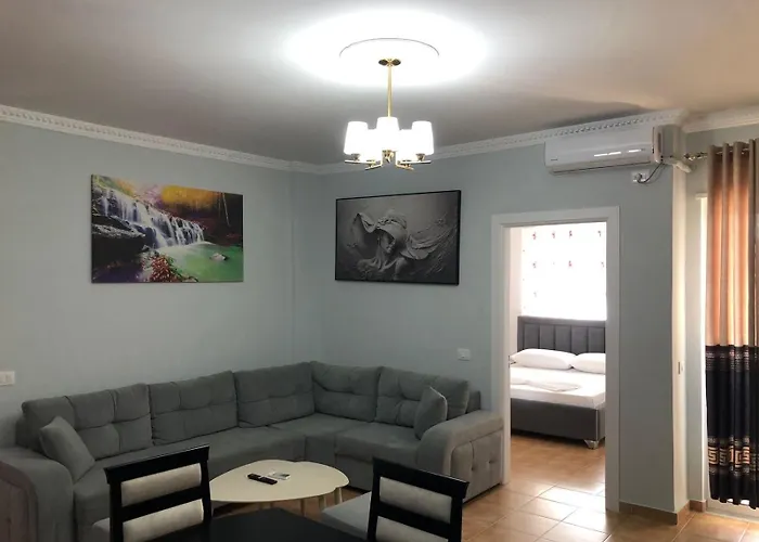 Topi Apartments